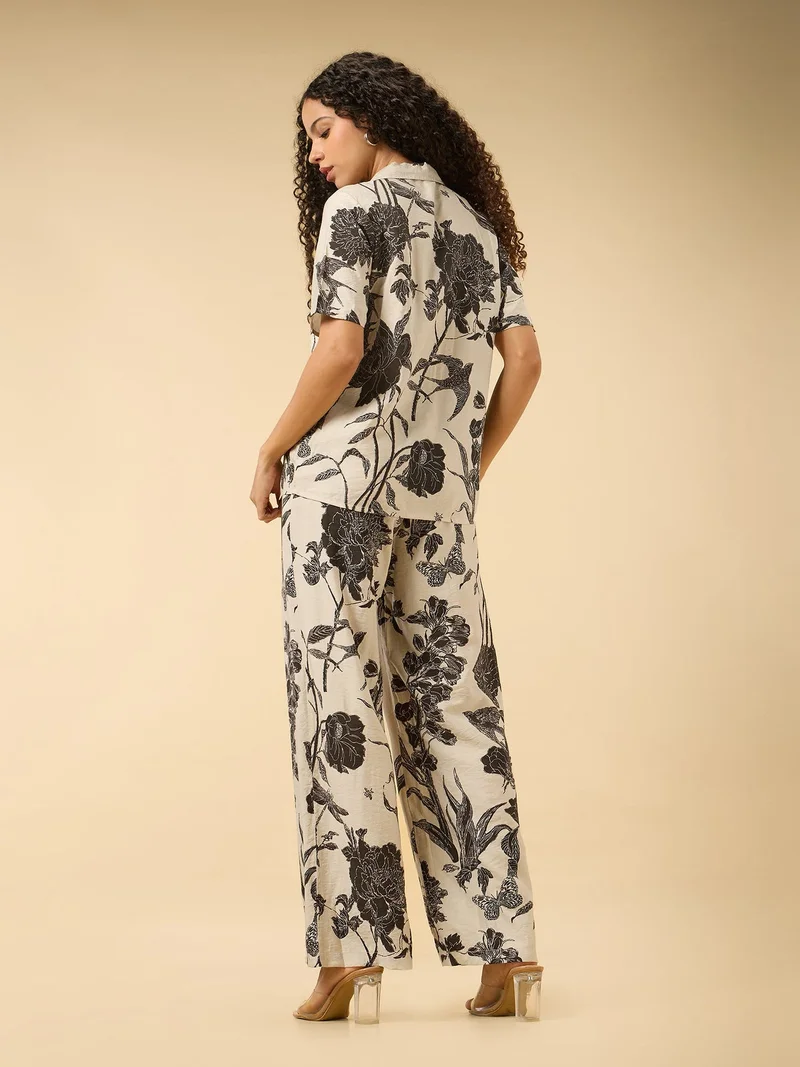 Outzidr White Off White Floral Printed Top And Pants Co-Ord Set for Women | Best Price UAE